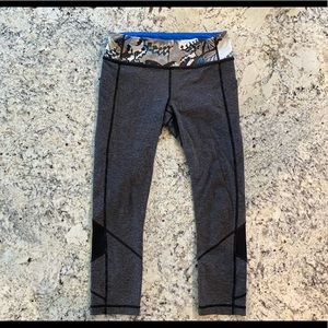 Lululemon capri yoga pants size  6